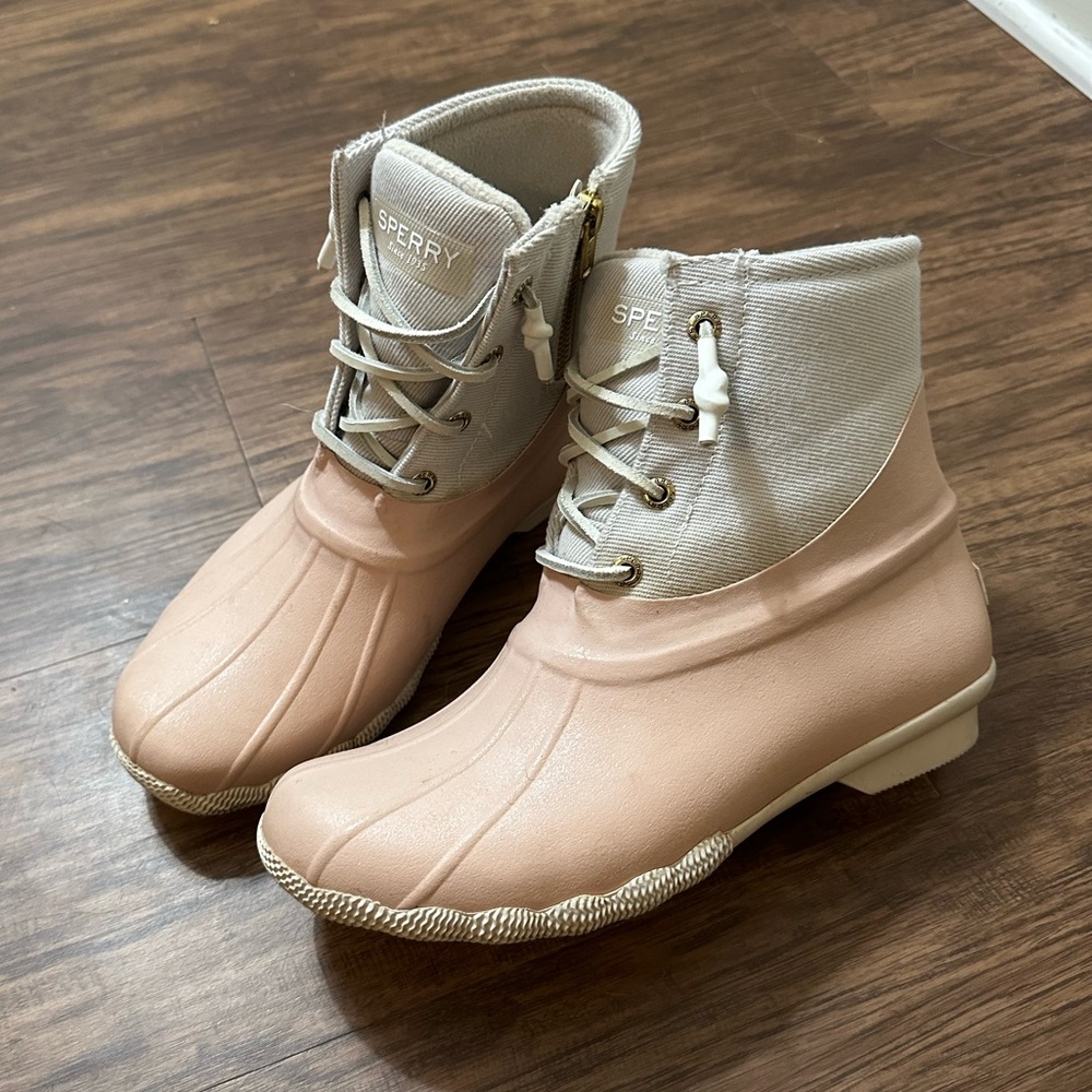 Sperry Duck Boots - Pink and Cream - Size 7.5
